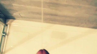 Mio marito e la sborrata più potente al mondo, fontana di sborra slow motion