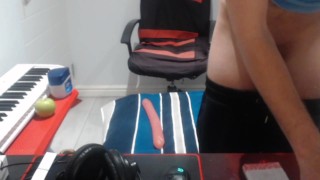 Peanuts In my Ass make me cum unexpectedly !