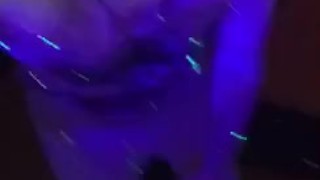 Table dancing 