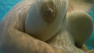 Mrs underwater 008 4k