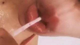 Suck that lollipop 