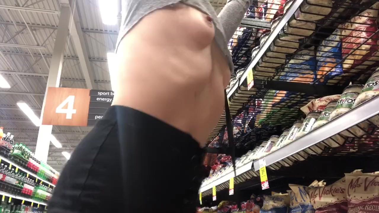 Voyeur Buttplug - Butt plug in while grocery shopping public flash tease - Free Porn Videos -  YouPorn