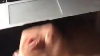 Dochodze ogladajac Sofie Marie MomPov changing room 
