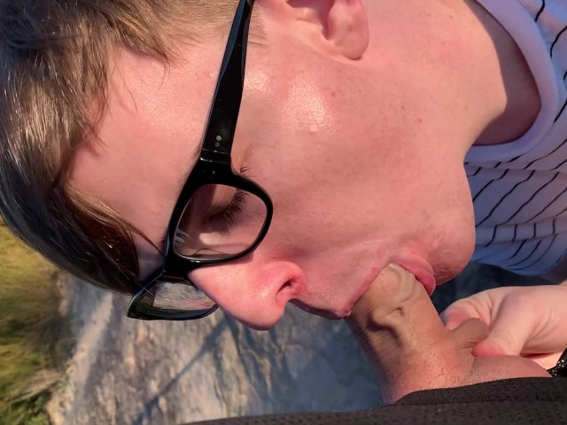 640px x 480px - Nerd Gets Facial on Hike - Free Porn Videos - YouPorngay