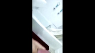 no banheiro