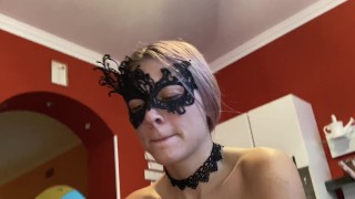 I'm Russian girl who loves use her feet