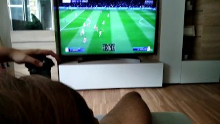 Una Rica mamada mientras jugamos al FIFA 20