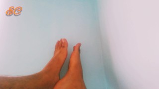 Sexy foot for you to kiss /! Pie sexy para que lo beses
