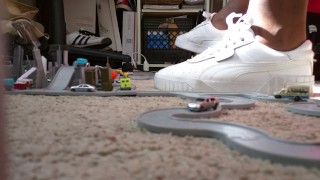 amaninheels | Giant Crossdresser | Pumas (POV)