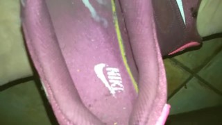 Elisabeths Air Max 90 getting trained to be more comfy