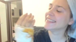 CHATURBATE BLONDE CAM GIRL SHOWS HER BANDAGE