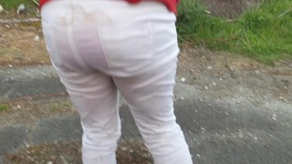 AliceWetting - Watch me squat and wet myself right in front of you like a good girl ;)