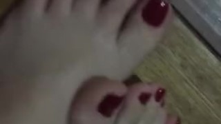 @tici_feet IG ticii feet tici feet ticii_feet closing to my red toes