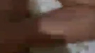 Трахаю горячую сучку во влажную киску пока она не кончит