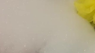 BBW having a bath wants a foot rub