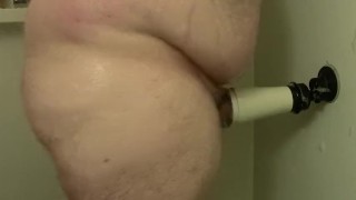 Fat guy and a shower mount