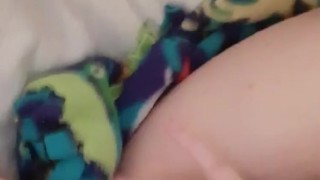 Quick cum with toys