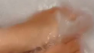 Feet bubble bath 