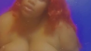 SEXY BBW PLAYING IN THE MIRROR 