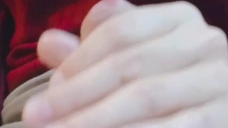 Japanese shemale rubbing　penis / オトコの娘オチンポドアップ