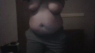Fat Chubby Alexis Michelle Gives You a Show