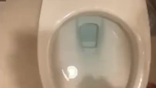 Uncensored　masterbation toilet gay teen