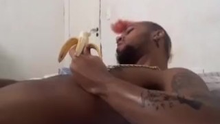 PUNHA E BANANA