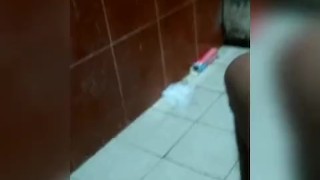Paja en el baño