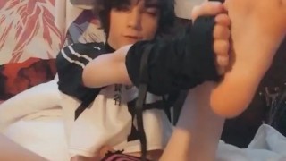 Femboy shows off his feet