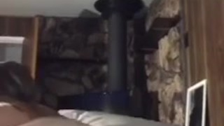 Naked teen twerking in the splits! 