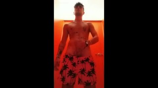 Slow motion amateur vid Jerk off at a waterpark toilet - Bonus at the end : Sound of dropping cum