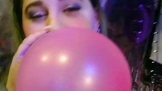 Kendal kink sneak peak behind the scenes balloon filled CamRoom&halloween deco blowing Up 