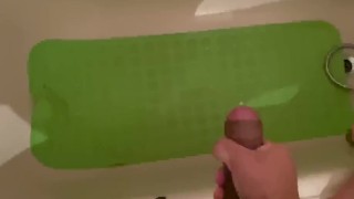 Me masturbo en la ducha 