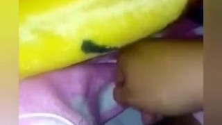 Mi novio me dejo plantada y me toco masturbarme sola 