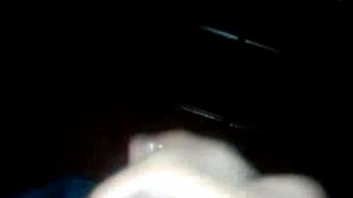 Latino se masturba rico 