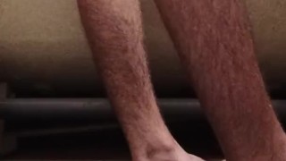 Стеклянная бутылка мою попу