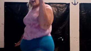 SSBBW FAT ASS JIGGLY TWERKING