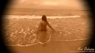 Hot Busty 1920s Vintage Style Beach Babe takes off Bikini