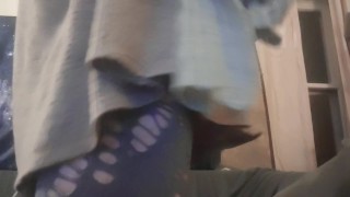 Trap Shows Off Jiggly Booty