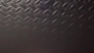 【素人】シコシコ勃起チンポを手コキオナニーして白濁ザーメンを大量射精！
