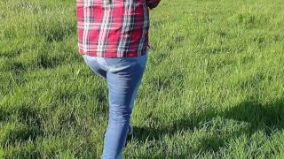 ⭐ Glistening Public Jeans Wetting In Nature ;) 