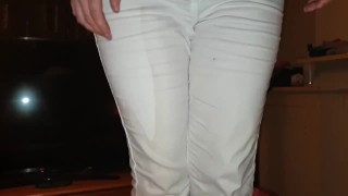 ⭐ Wetting my jeans on a stool - then rewetting them the next day in bed ;)