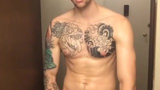 Youtuber 9inch cock exsposed & cumshot
