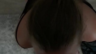 Big ass chubby slut from Tinder makes blowjob 