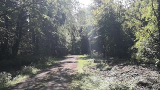 Schamlippen und Titten auspeitschen direkt an der Strasse