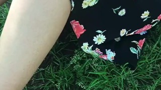 Le Doy DINERO en PUBLICO a LINDA GORDIBUENA Mexicana en el PARQUE Para Ver su CONCHA y TETITAS, VOL1