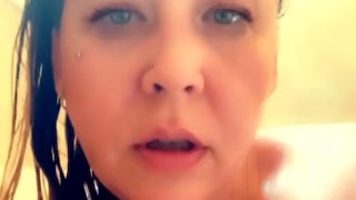 Invitation to milf bath