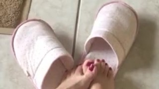 @tici_feet IG ticii feet ticii_feet tici feet swinging slipper and showing my red toenails