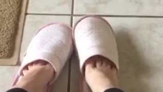 @tici_feet IG ticii feet ticii_feet tici feet swinging slipper and showing my red toenails