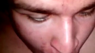 Артем сосет сам себе кончил в рот дрочит ногами лижет ноги self suck autofellatio self footjob 